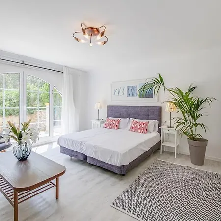 Moderne Villa, Pool+meerblick,schnelles Wifi,klima *