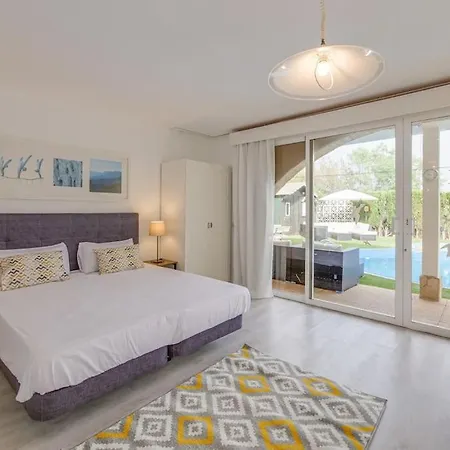 Moderne Villa, Pool+meerblick,schnelles Wifi,klima 別荘 カラス・デ・マヨルカ