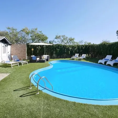 Moderne Villa, Pool+meerblick,schnelles Wifi,klima 別荘