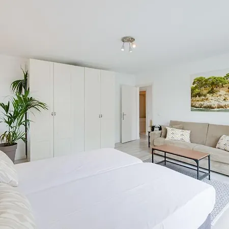 Moderne Villa, Pool+meerblick,schnelles Wifi,klima 別荘