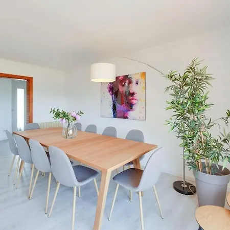 Moderne Villa, Pool+meerblick,schnelles Wifi,klima Ferienhaus