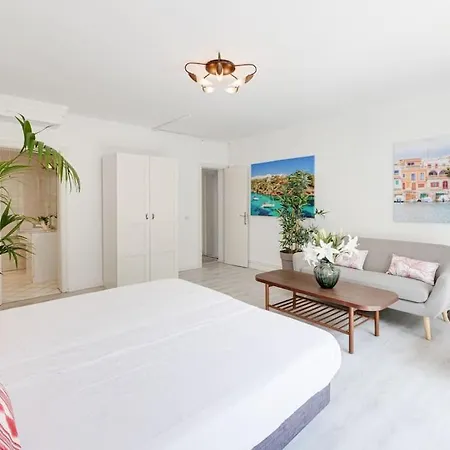 Ferienhaus Moderne Villa, Pool+meerblick,schnelles Wifi,klima Cales de Mallorca